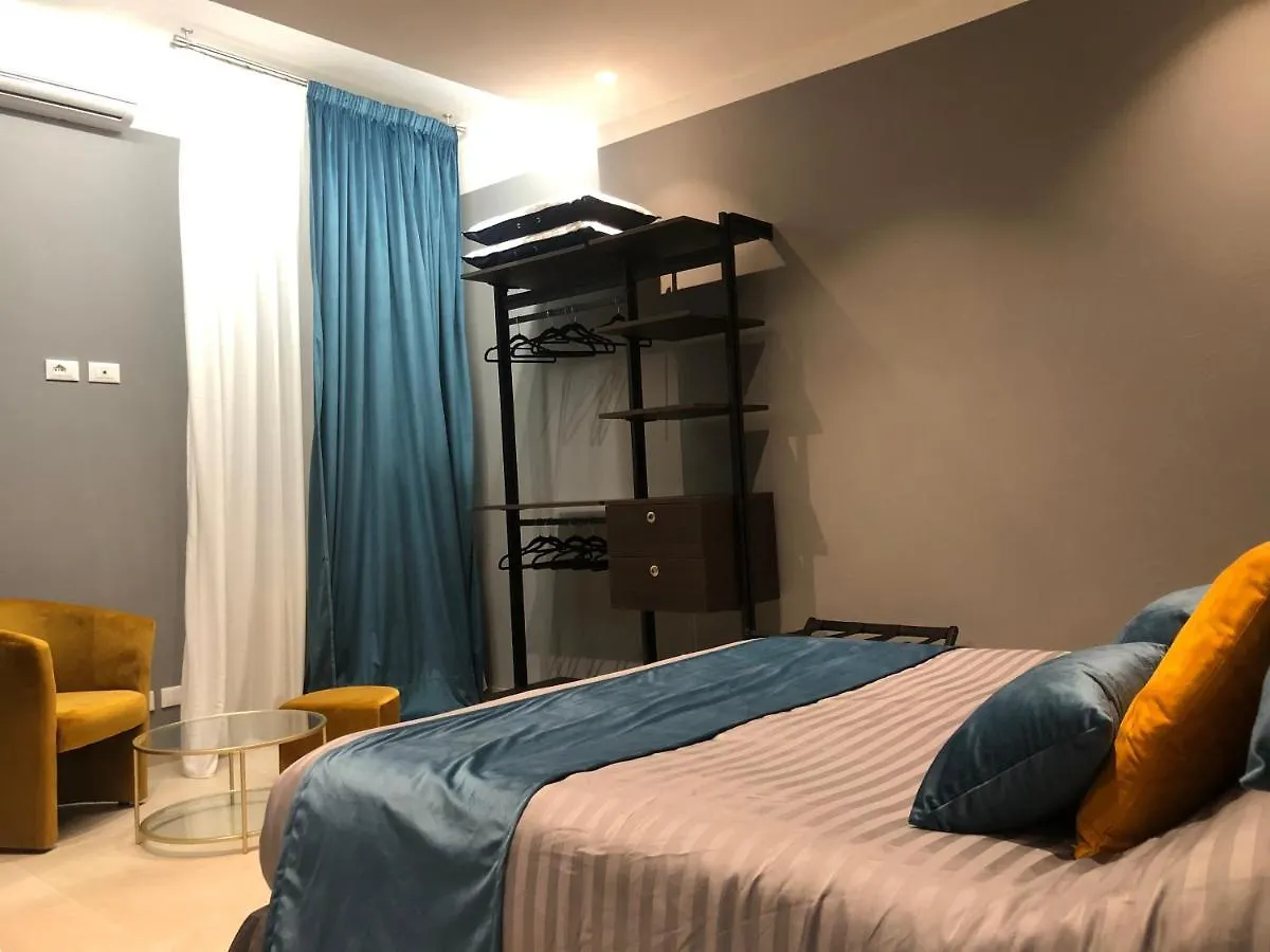 Suite Apollinare 拉文纳